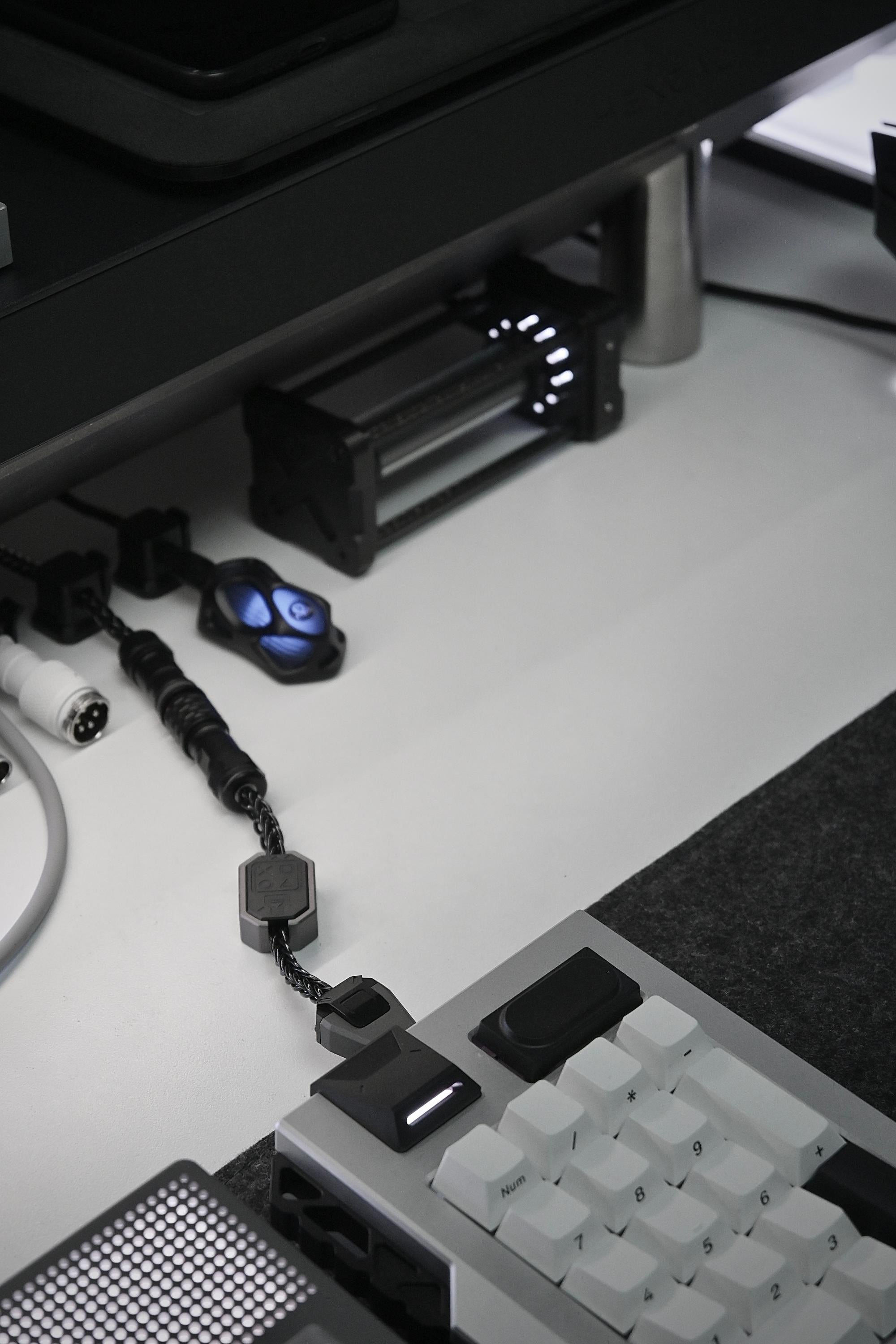 M-Cable Custom Single Crystal Copperwire USB Cable with Connectors