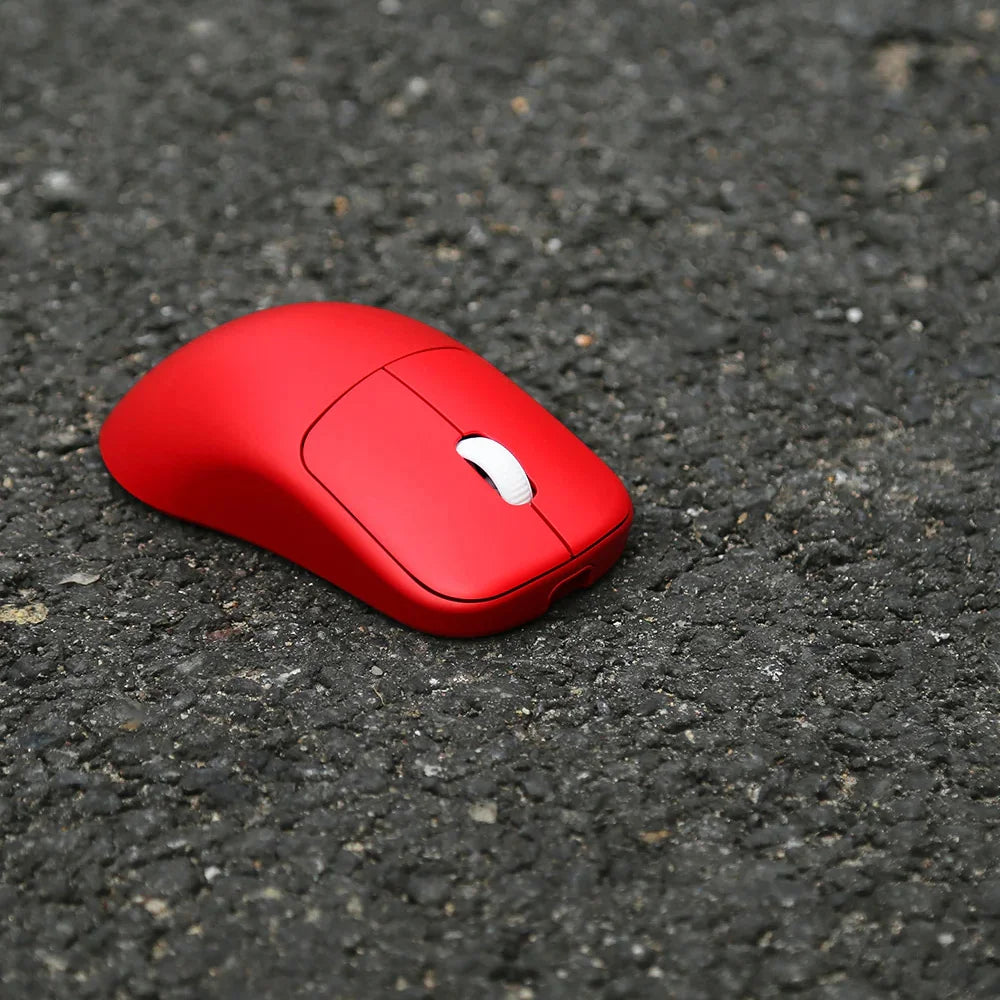 Waizowl OGM Cloud PAW3395 Gaming Mouse