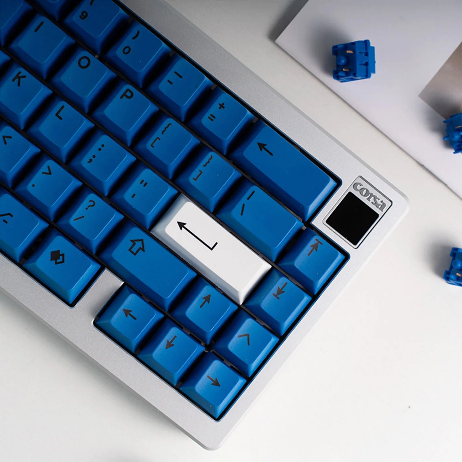 ArmorSuit BOB black on blue PBT Keycaps